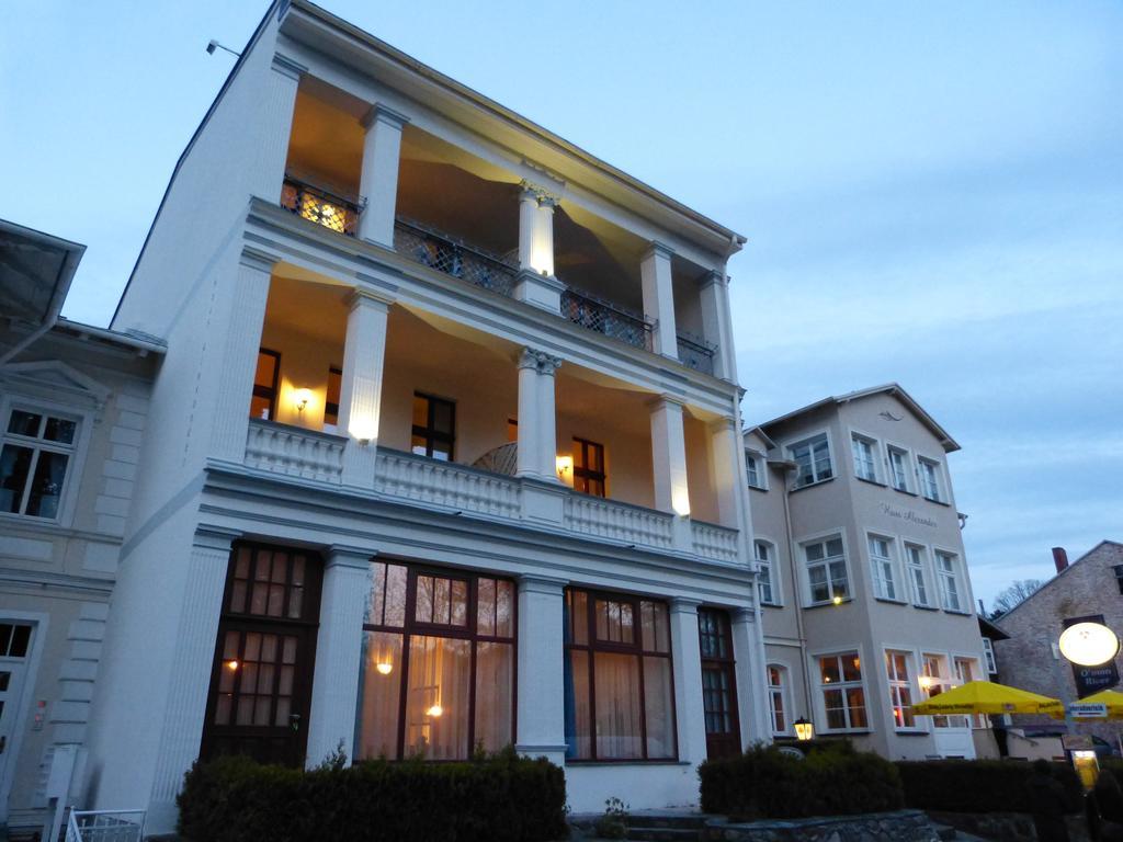 Haus Alexander 호텔 제바트헤링스도르프 외부 사진